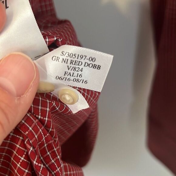 Banana Republic Non Iron Mens Long Sleeve Button Up Dress Shirt Size Large Red - Picture 4 of 9